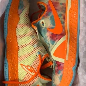 Paul George 4s size 12, condition 9/10 , 110$ OBO